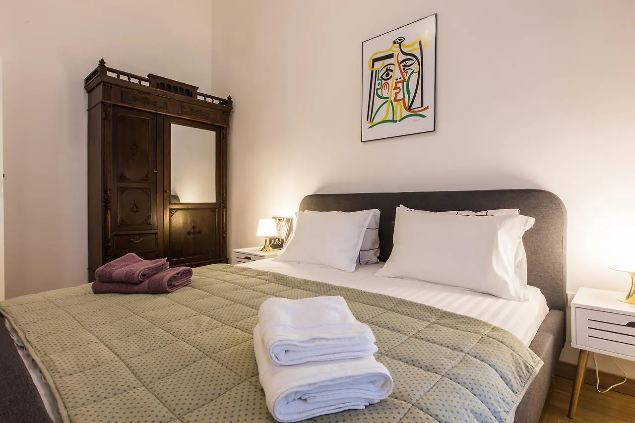 New Apartment On Rustaveli Avenue Tbilisi